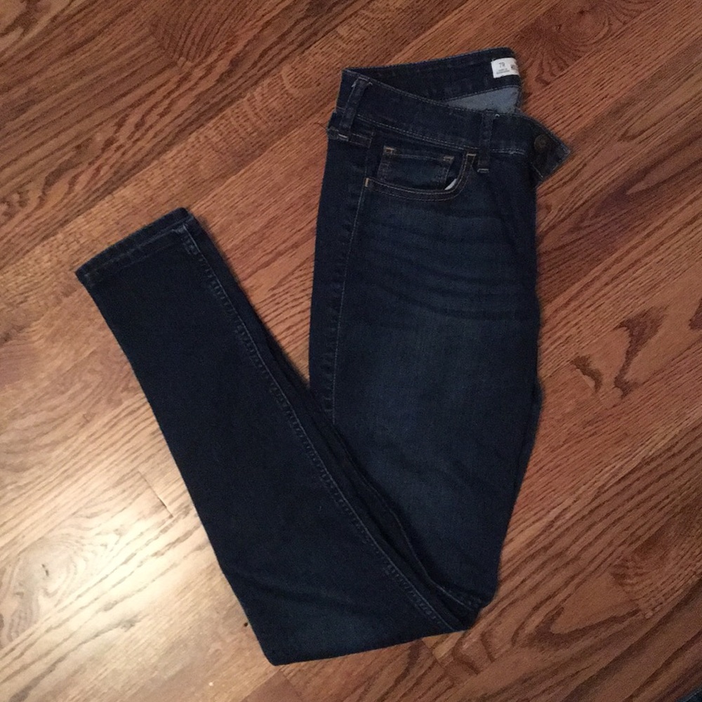 Hollister Super Skinny Jeans